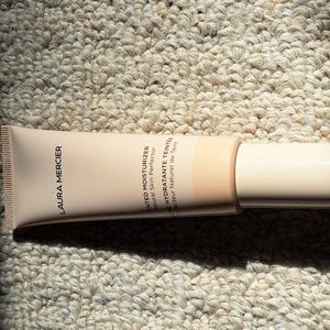 Laura Mercier tinted moistutizer